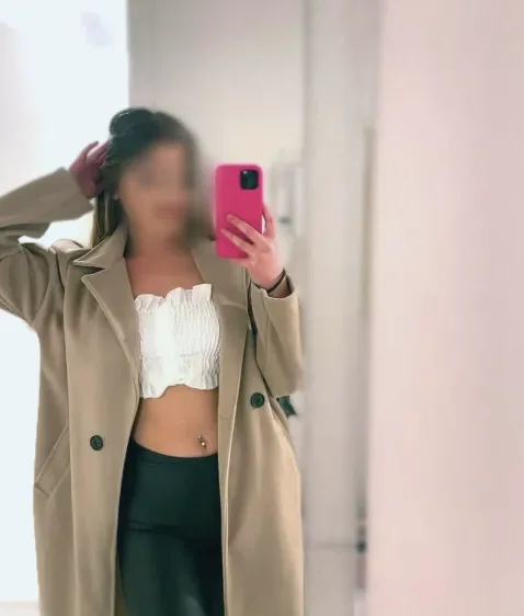 Anita, 19
