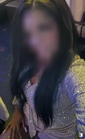 Csilla, 36