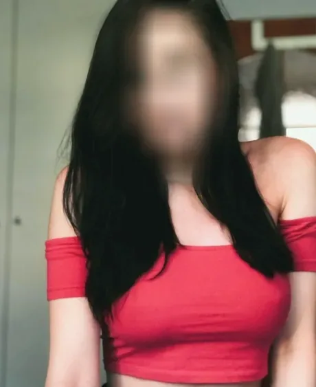 Dominika, 32