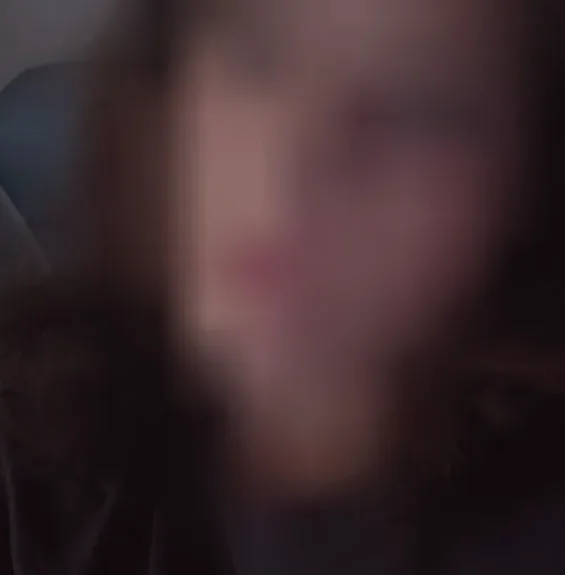 Donátella, 21