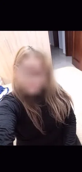 Enikő, 40