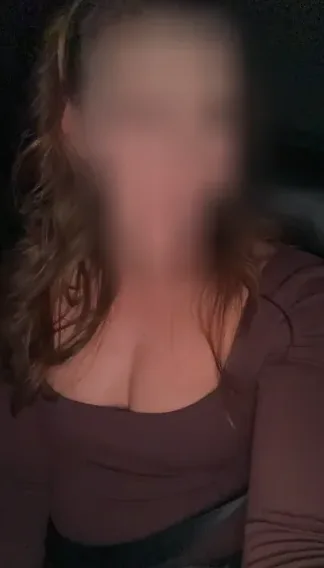 Erika, 31