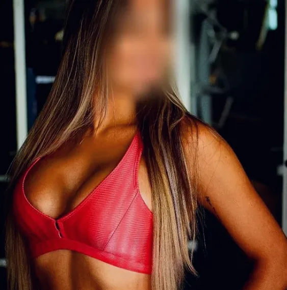 Erika, 30