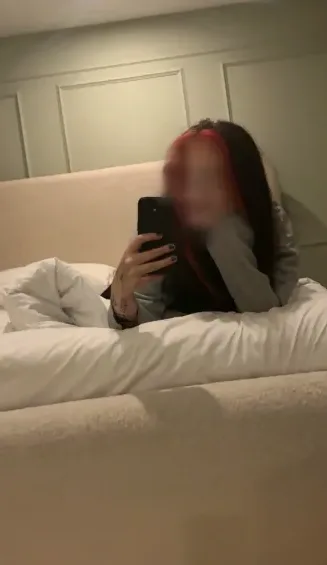 Evelin, 20