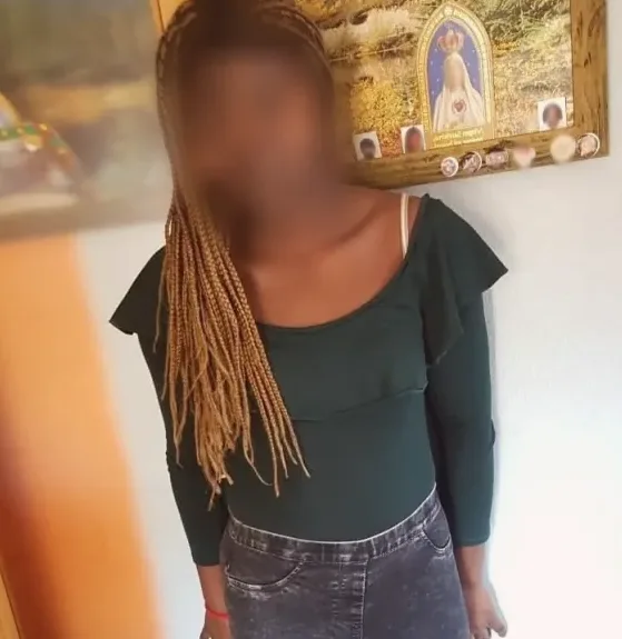 Fanni, 36