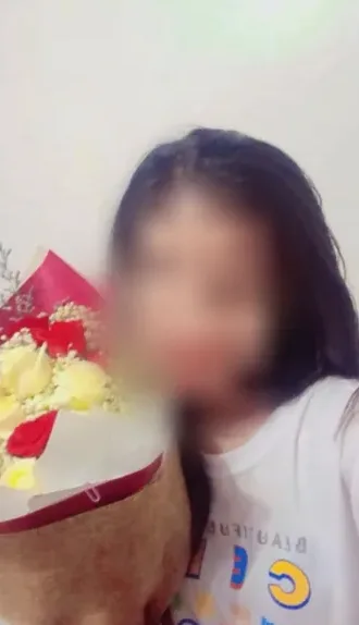 Georgina, 23