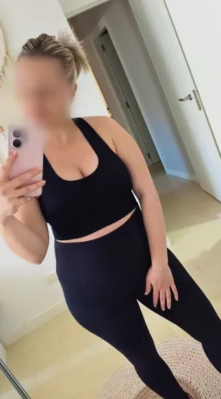 Gréta, 36