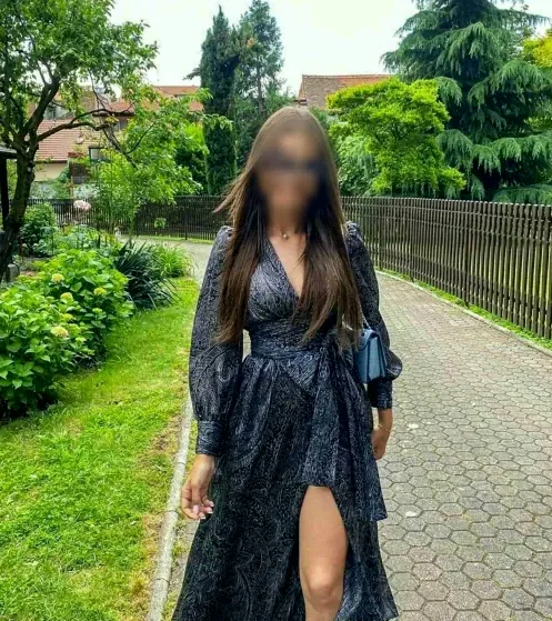 Henrietta, 24