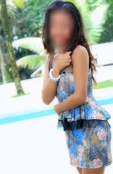Ildikó, 30