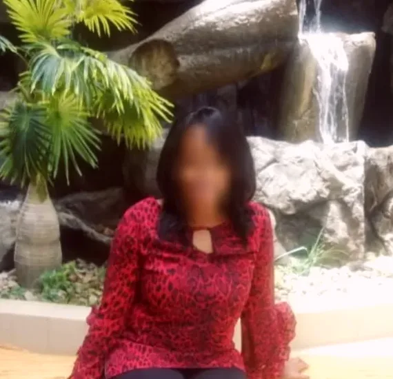 Julianna, 30