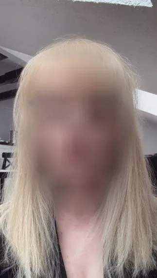 Kinga, 27