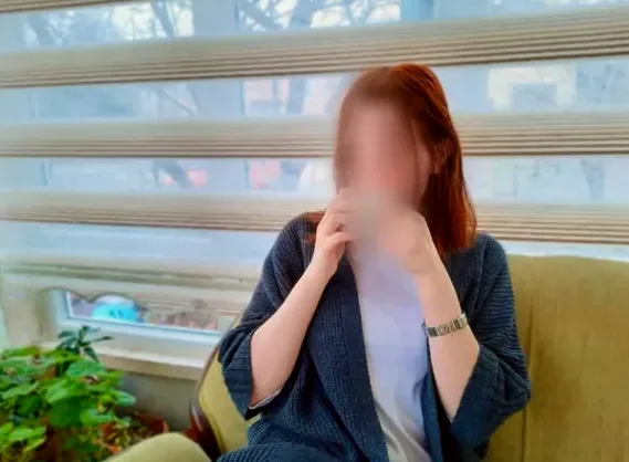 Kitti, 24
