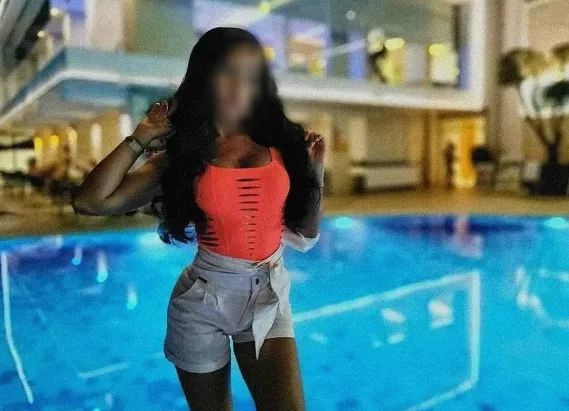 Klaudia, 40