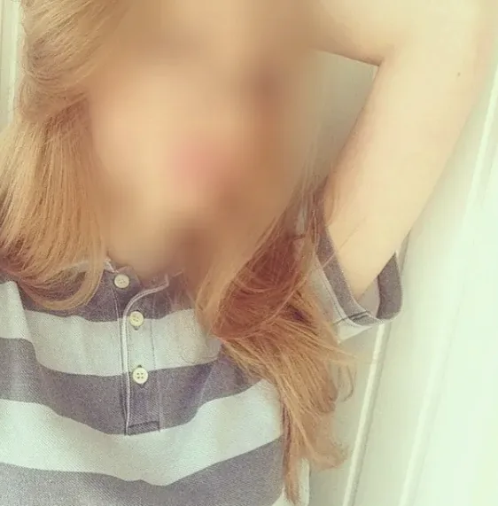 Léna, 27