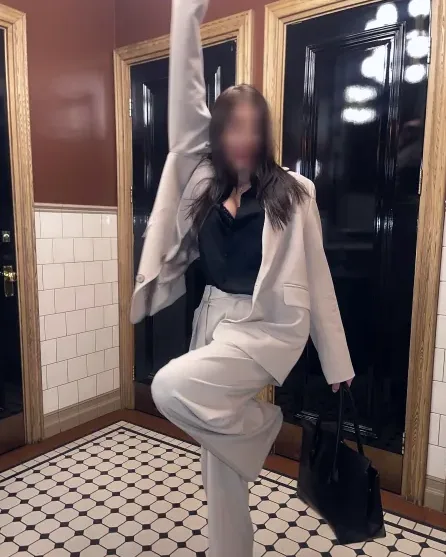 Szabina, 29